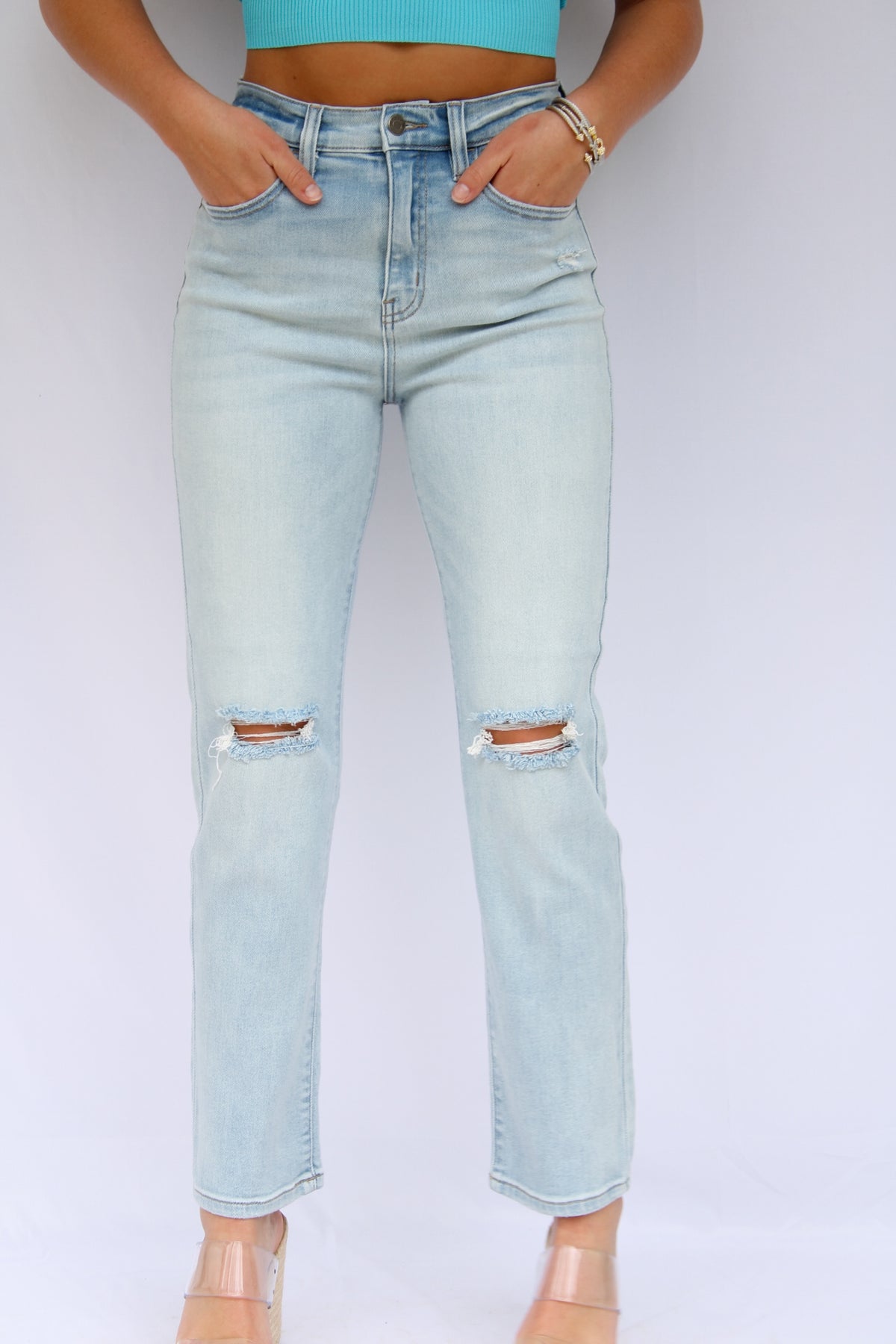 Cello’s High Rise Straight Jeans